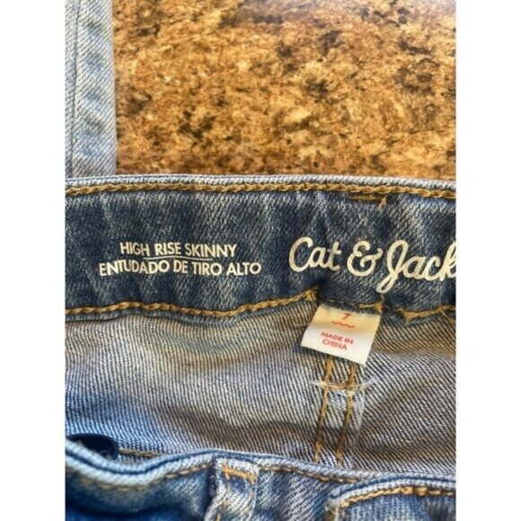 Cat & Jack Girls Blue Skinny Jeans With Embroidered‎ Patches & Distressed Detail - Picture 9 of 13